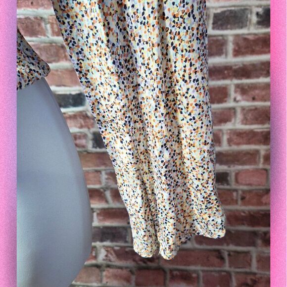 Sadie & Sage Cropped Flare Sleeve Top – Women’s Size XS Multicolor V Neck - Picture 4 of 5